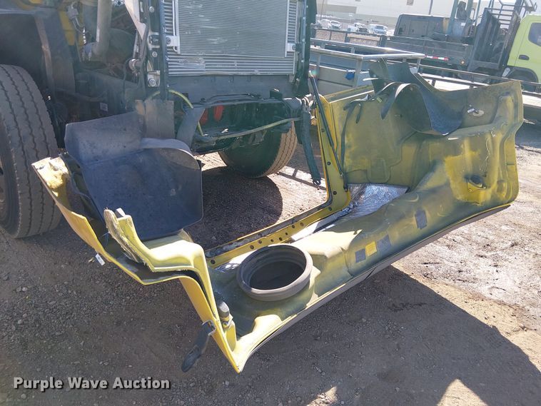 image for item YA2219 2023 Freightliner 108SD truck cab and chassis