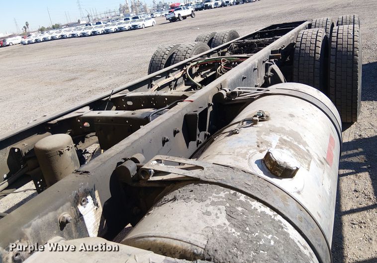 image for item YA2219 2023 Freightliner 108SD truck cab and chassis