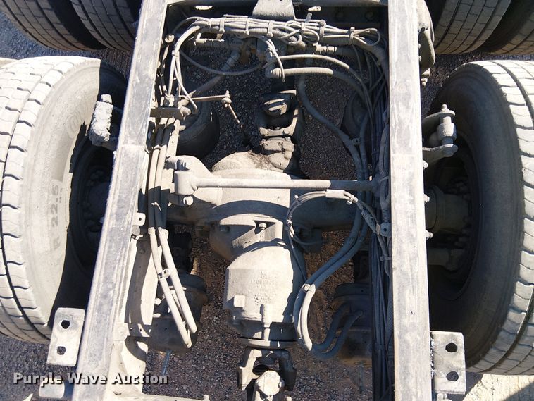 image for item YA2219 2023 Freightliner 108SD truck cab and chassis