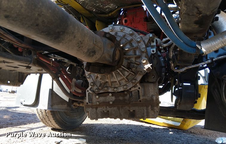 image for item YA2219 2023 Freightliner 108SD truck cab and chassis