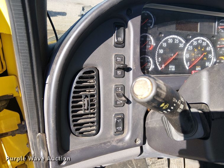 image for item YA2219 2023 Freightliner 108SD truck cab and chassis