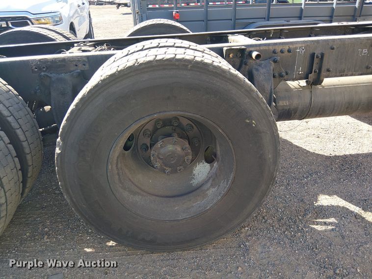 image for item YA2219 2023 Freightliner 108SD truck cab and chassis