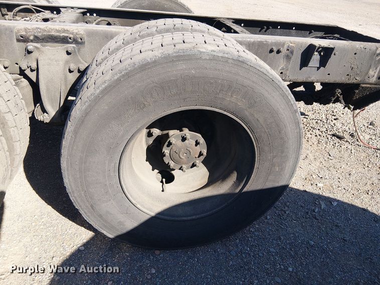 image for item YA2219 2023 Freightliner 108SD truck cab and chassis