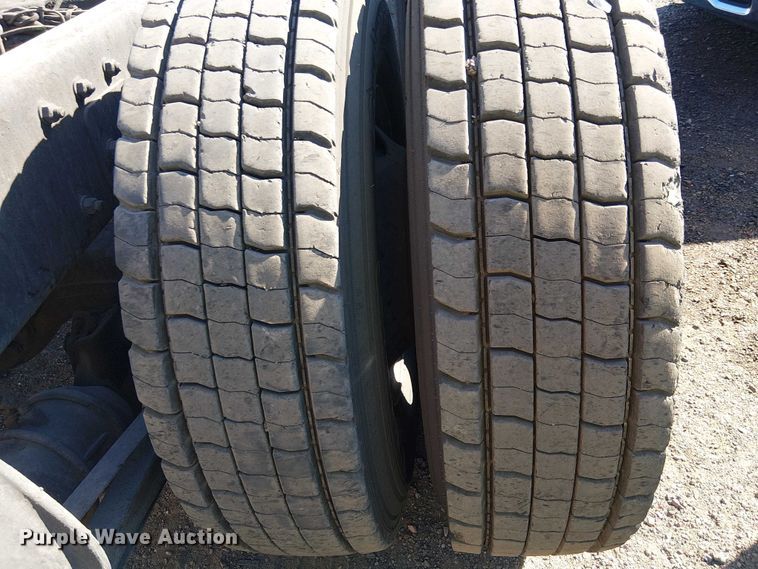 image for item YA2219 2023 Freightliner 108SD truck cab and chassis