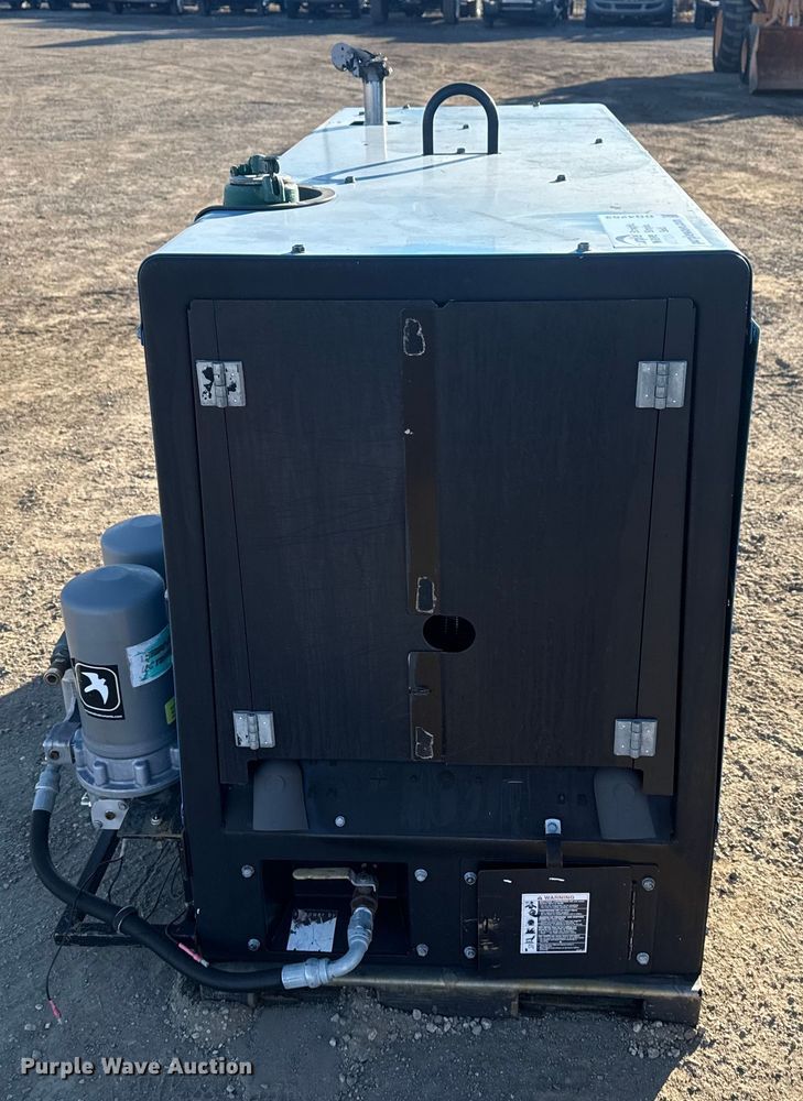 image for item DQ4253 Miller Big Blue Air Pak welder