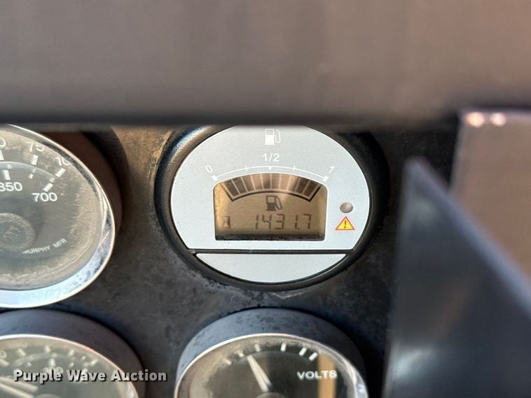 image for item DQ4253 Miller Big Blue Air Pak welder