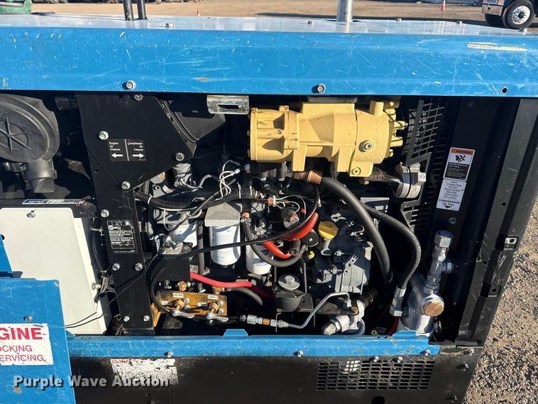 image for item DQ4253 Miller Big Blue Air Pak welder