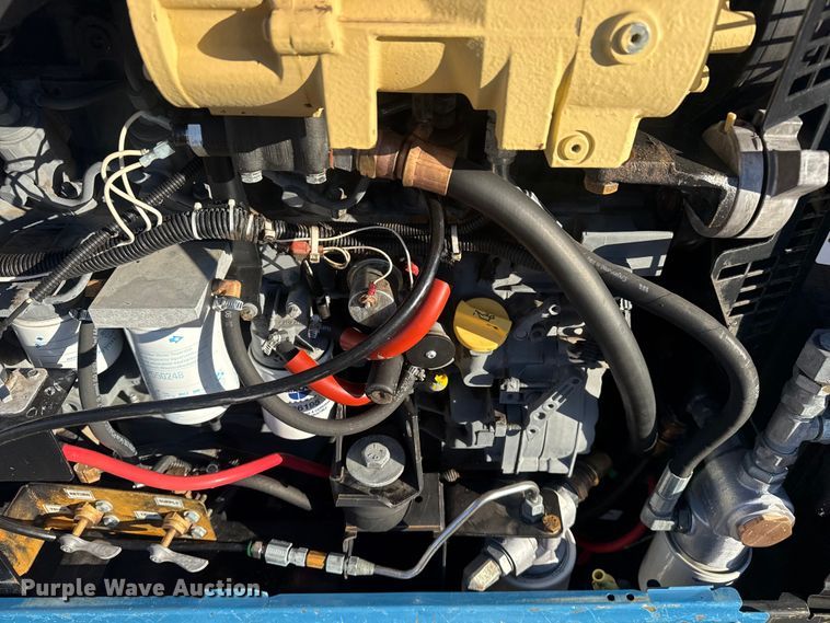 image for item DQ4253 Miller Big Blue Air Pak welder