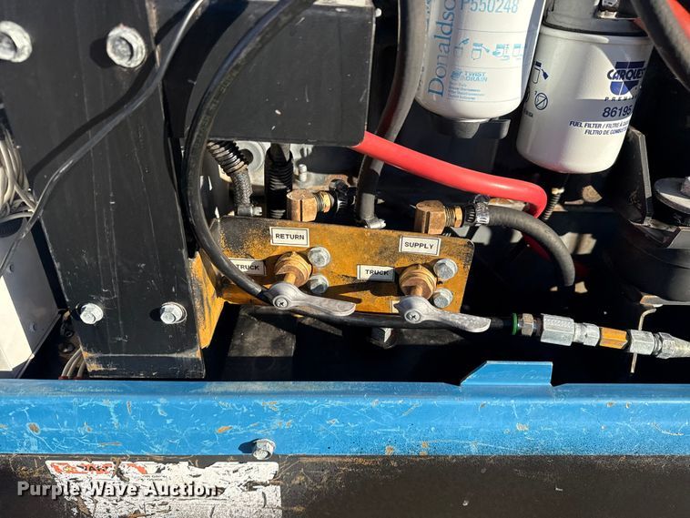 image for item DQ4253 Miller Big Blue Air Pak welder