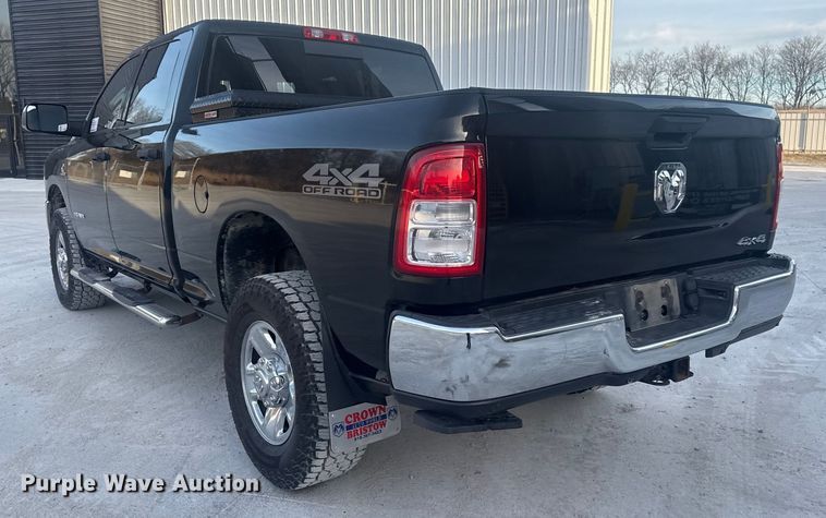 image for item DQ4255 2021 RAM 2500 Crew Cab pickup truck