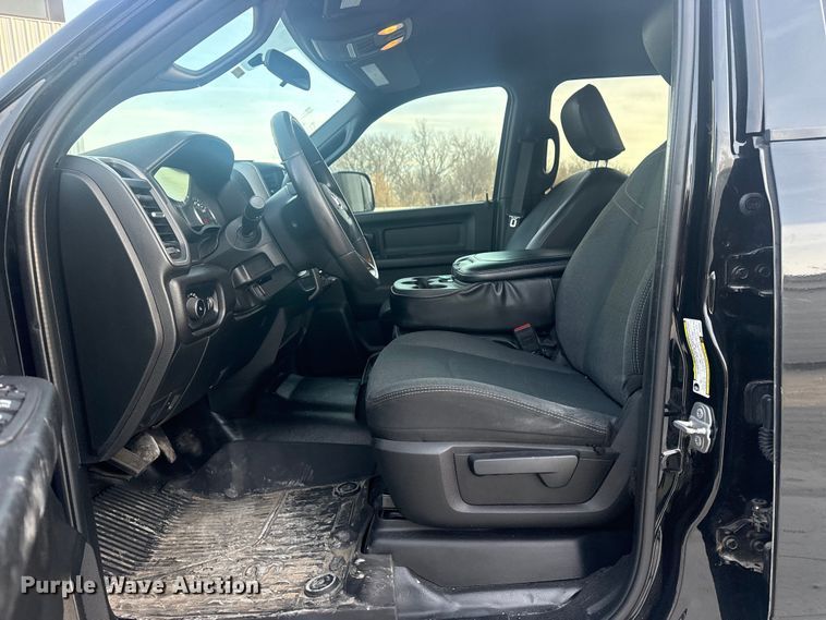 image for item DQ4255 2021 RAM 2500 Crew Cab pickup truck