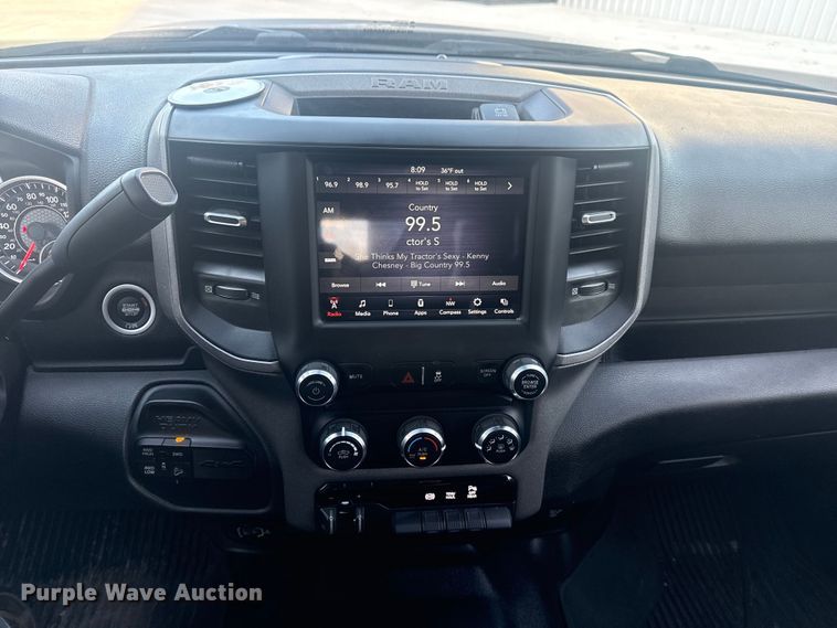 image for item DQ4255 2021 RAM 2500 Crew Cab pickup truck