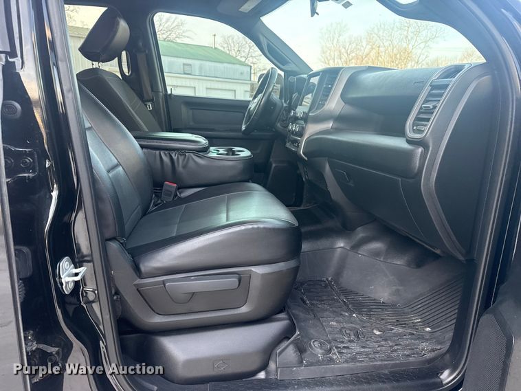 image for item DQ4255 2021 RAM 2500 Crew Cab pickup truck