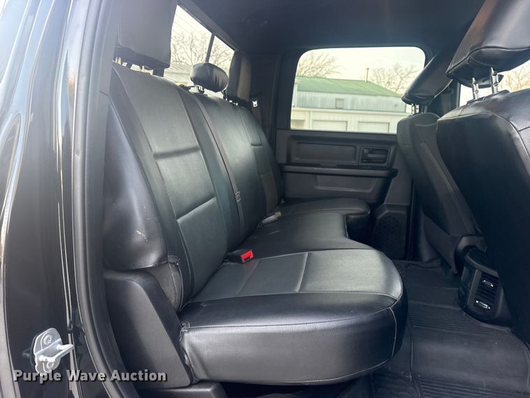 image for item DQ4255 2021 RAM 2500 Crew Cab pickup truck