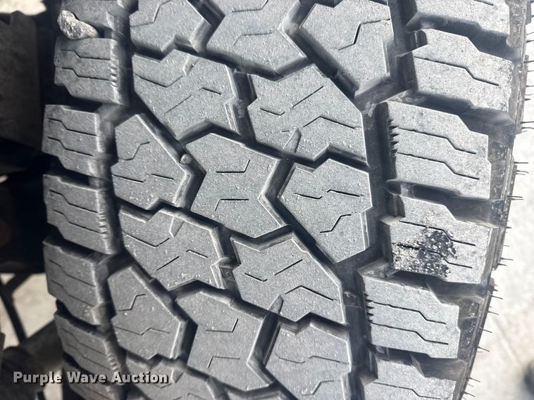 image for item DQ4255 2021 RAM 2500 Crew Cab pickup truck