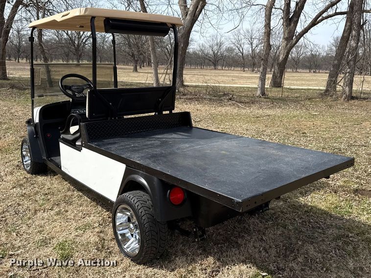 image for item DQ4351 2024 Cushman Shuttle 2 EFI golf cart