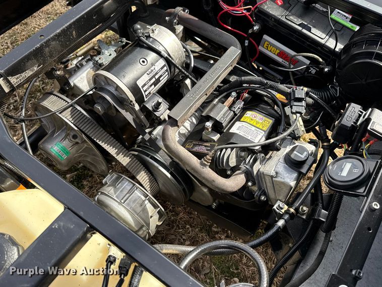 image for item DQ4351 2024 Cushman Shuttle 2 EFI golf cart