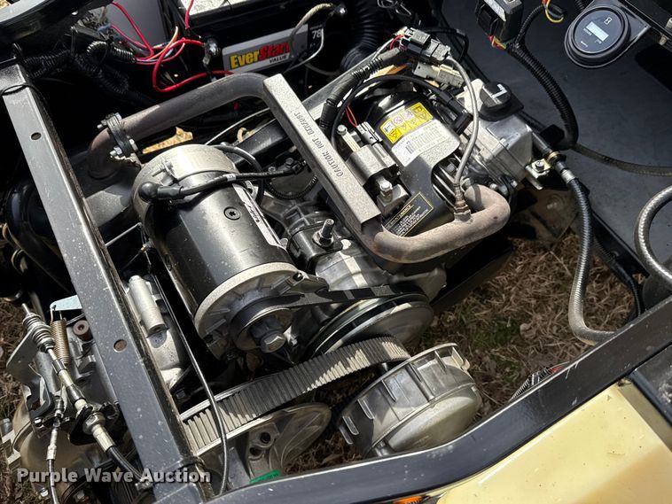 image for item DQ4351 2024 Cushman Shuttle 2 EFI golf cart