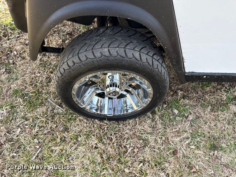 image for item DQ4351 2024 Cushman Shuttle 2 EFI golf cart