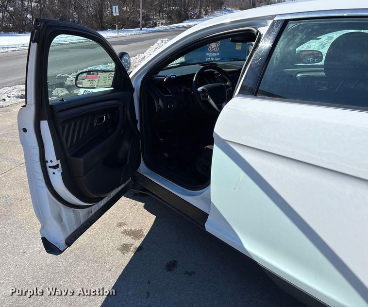 image for item DR2847 2018 Ford Taurus 