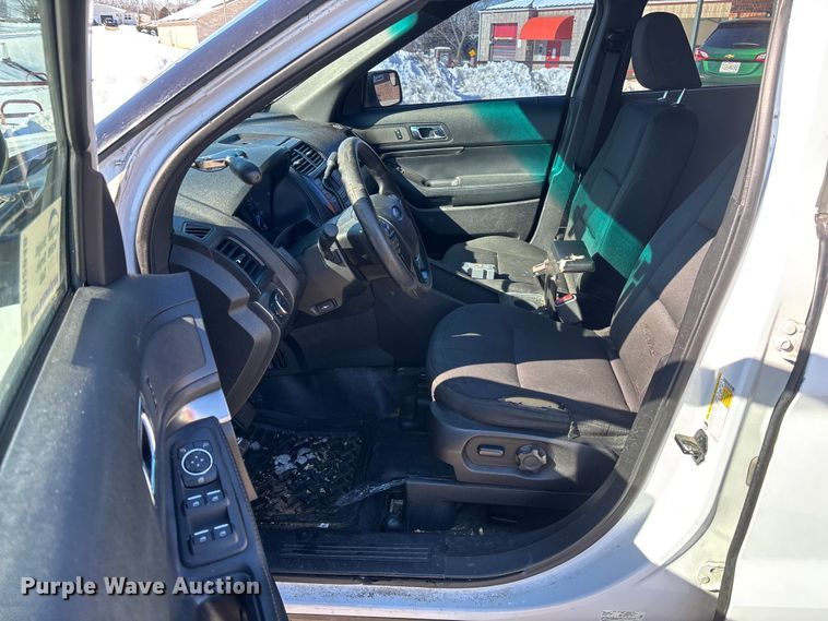 image for item DR2848 2016 Ford Explorer SUV