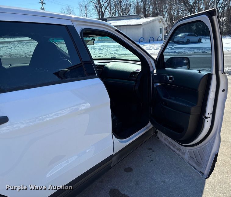 image for item DR2848 2016 Ford Explorer SUV