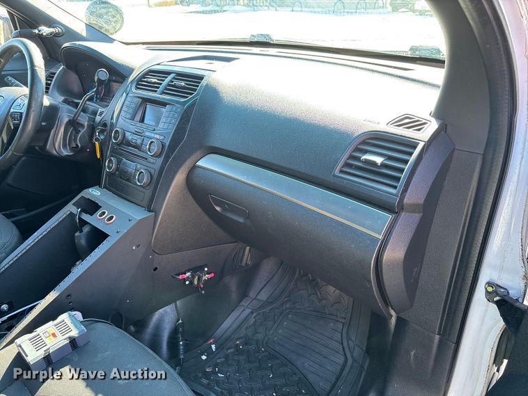 image for item DR2848 2016 Ford Explorer SUV