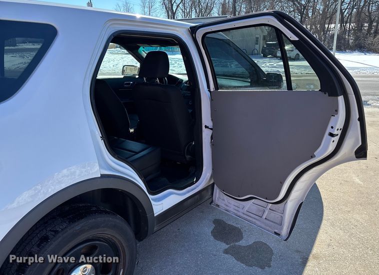 image for item DR2848 2016 Ford Explorer SUV