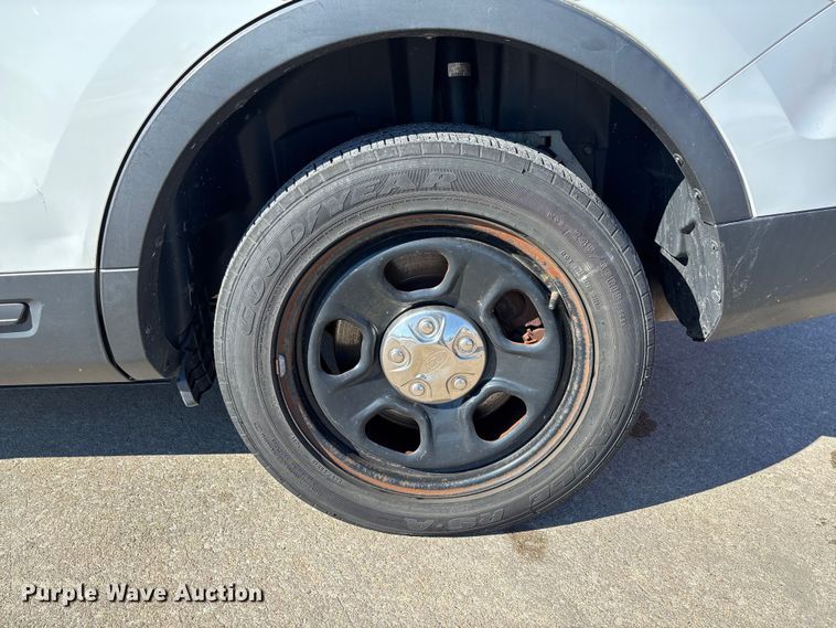 image for item DR2848 2016 Ford Explorer SUV