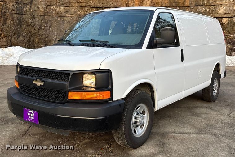 image for item DT0011 2016 Chevrolet Express 2500 van