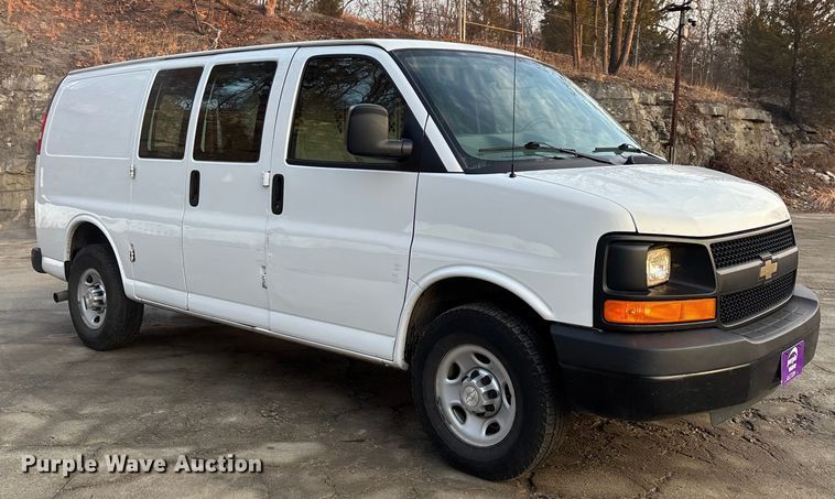 image for item DT0011 2016 Chevrolet Express 2500 van