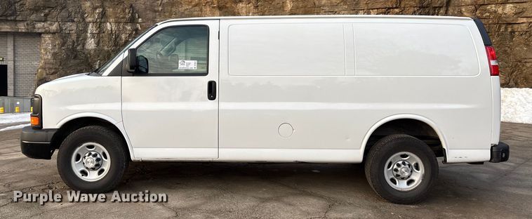 image for item DT0011 2016 Chevrolet Express 2500 van