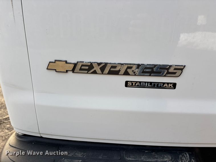 image for item DT0011 2016 Chevrolet Express 2500 van