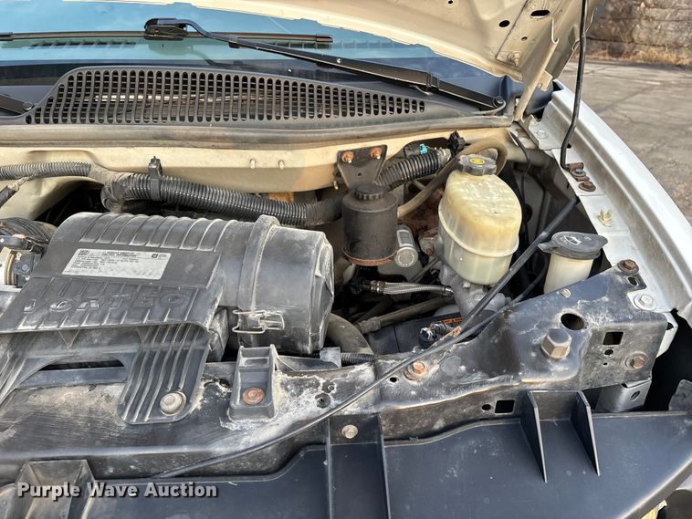 image for item DT0011 2016 Chevrolet Express 2500 van