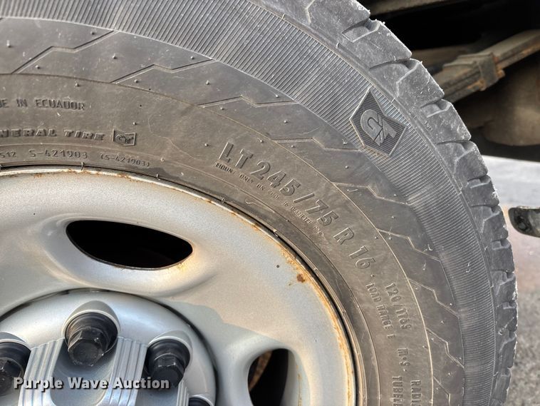 image for item DT0011 2016 Chevrolet Express 2500 van