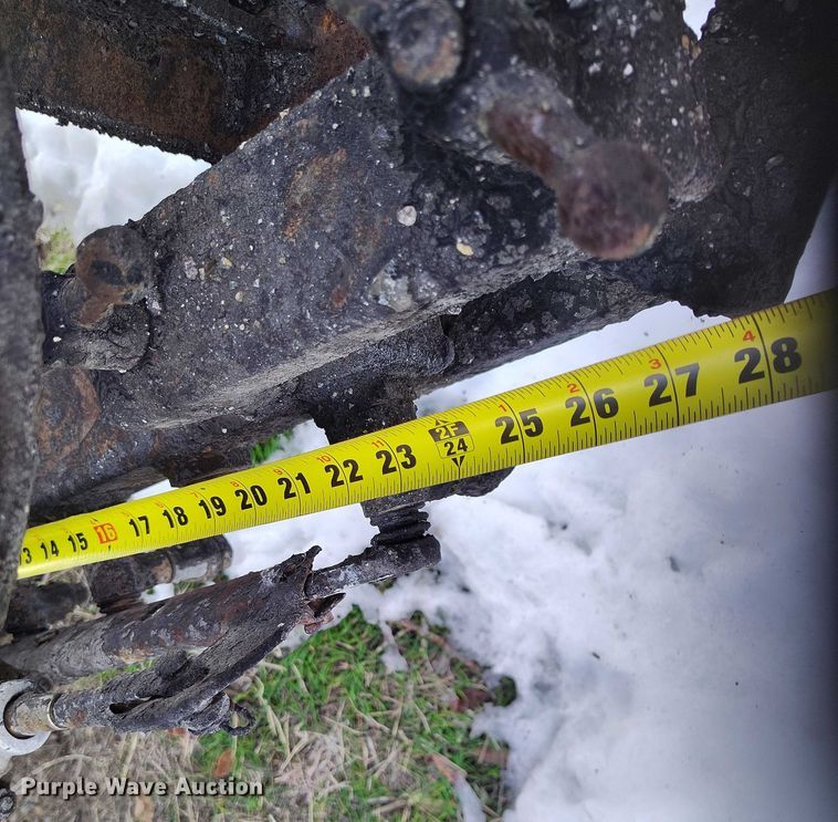 image for item DT0815 1989 International 1954 oil distributor truck