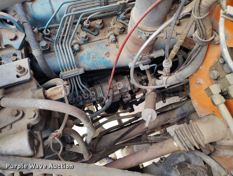 image for item DT0815 1989 International 1954 oil distributor truck