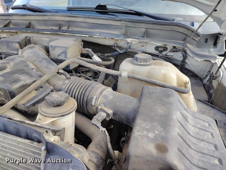 image for item DT0919 2012 Ford F350 Super Duty  Crew Cab flatbed pickup truck