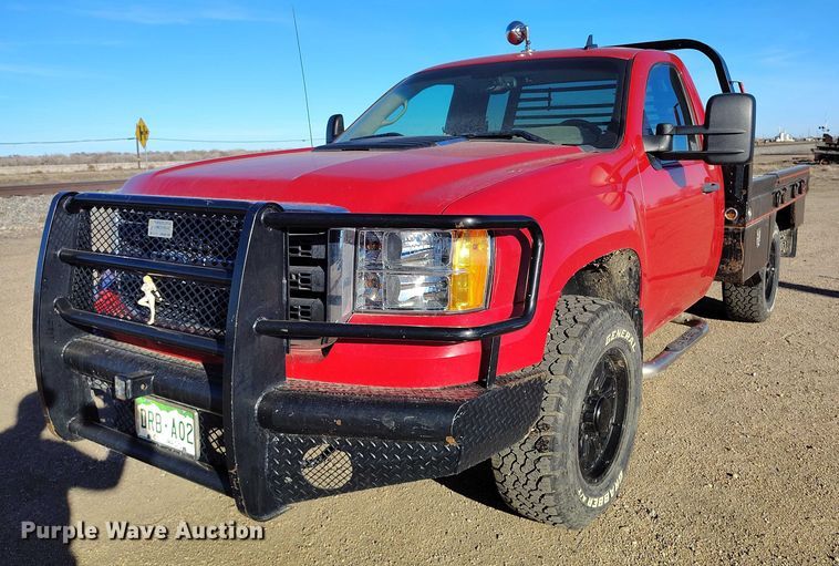 image for item DT0929 2012 GMC Sierra 3500HD SLE bale bed pickup truck