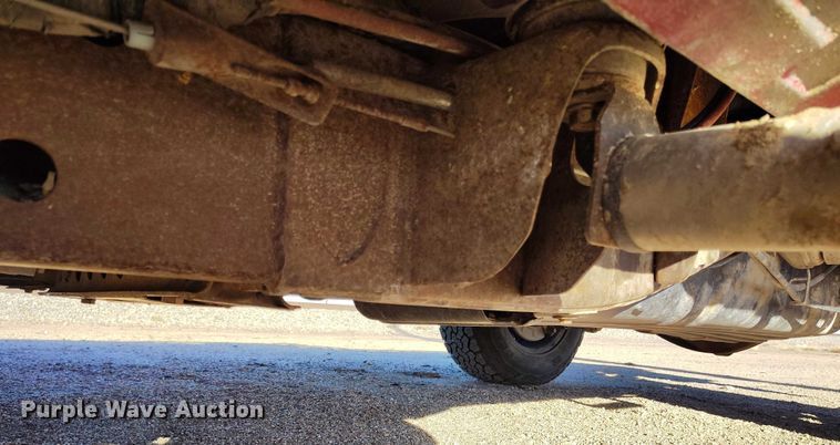 image for item DT0929 2012 GMC Sierra 3500HD SLE bale bed pickup truck