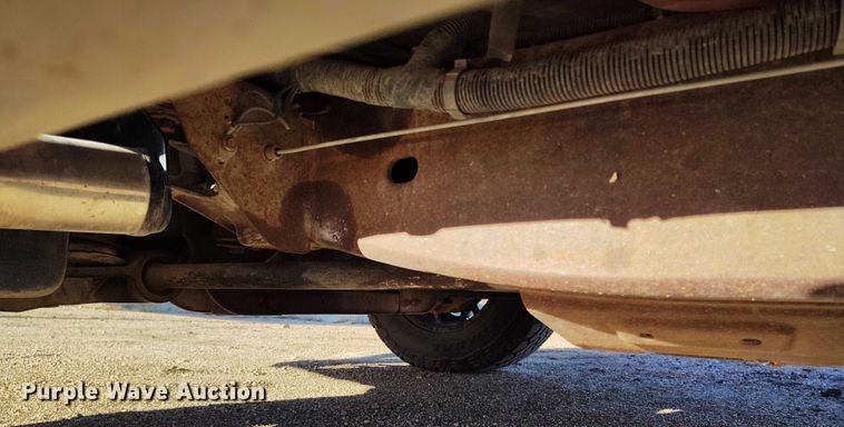 image for item DT0929 2012 GMC Sierra 3500HD SLE bale bed pickup truck