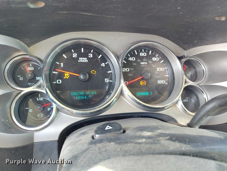 image for item DT0929 2012 GMC Sierra 3500HD SLE bale bed pickup truck