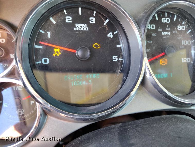 image for item DT0929 2012 GMC Sierra 3500HD SLE bale bed pickup truck