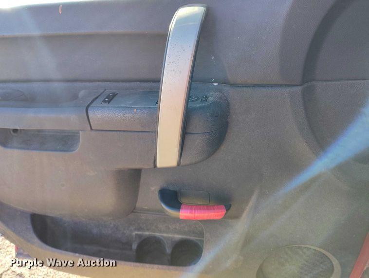 image for item DT0929 2012 GMC Sierra 3500HD SLE bale bed pickup truck