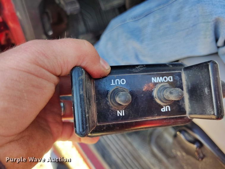 image for item DT0929 2012 GMC Sierra 3500HD SLE bale bed pickup truck