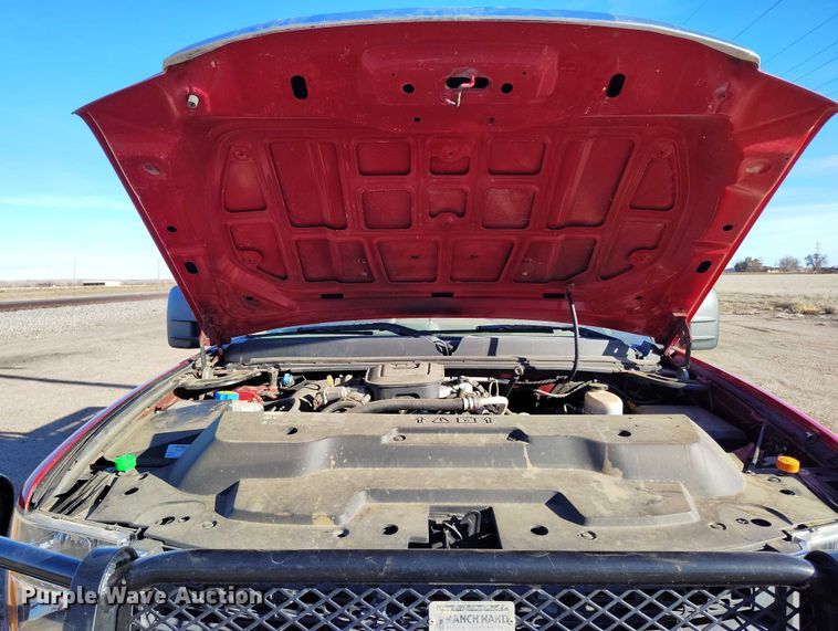 image for item DT0929 2012 GMC Sierra 3500HD SLE bale bed pickup truck