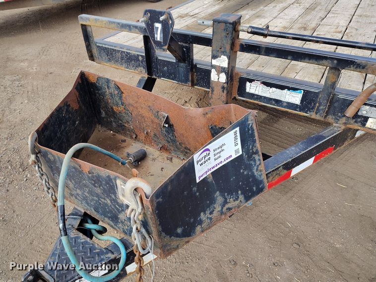 image for item DT0946 2015 PJ PJ utility trailer