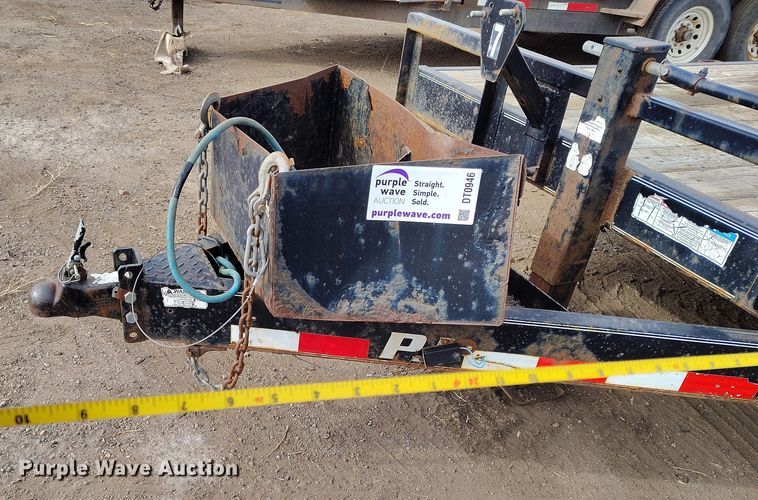 image for item DT0946 2015 PJ PJ utility trailer