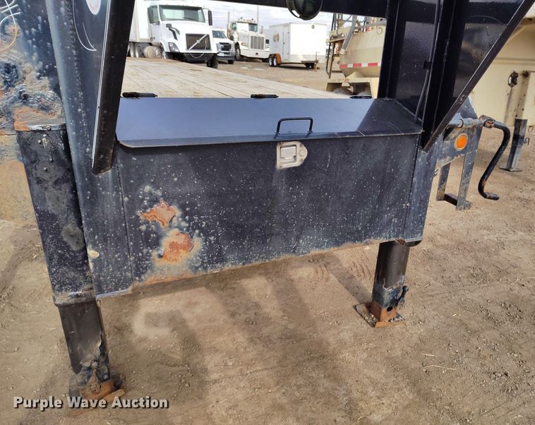 image for item DT0947 2016 Load Trail Load Max equipment trailer