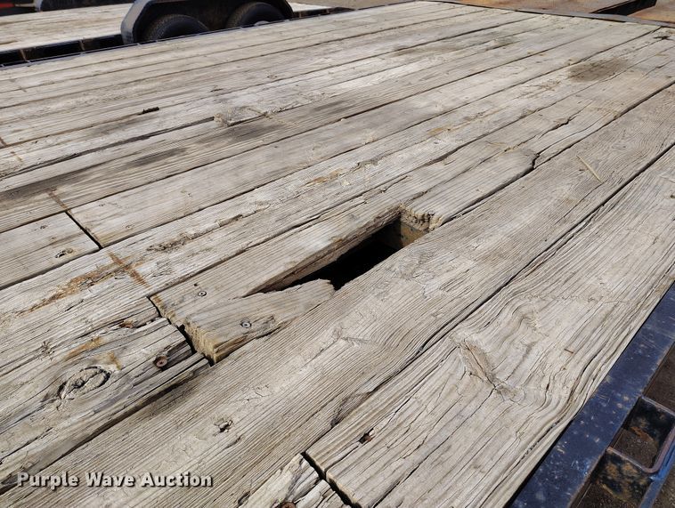 image for item DT0947 2016 Load Trail Load Max equipment trailer